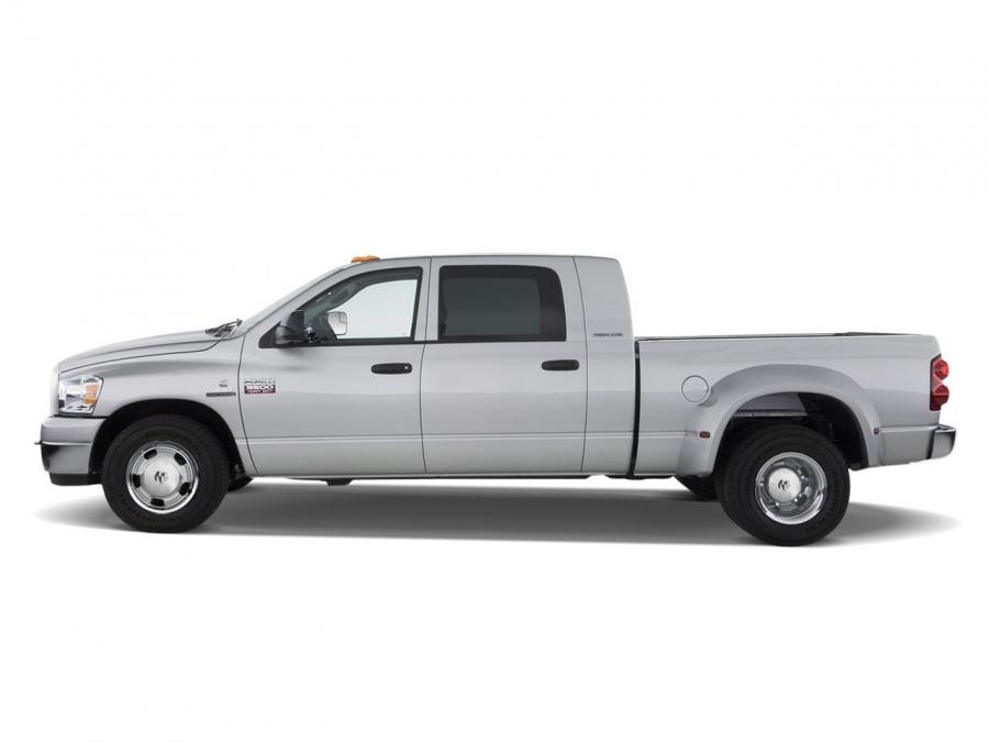  Dodge Ram 3500 Mega Cab 2006 года  (фото 12 из 13)